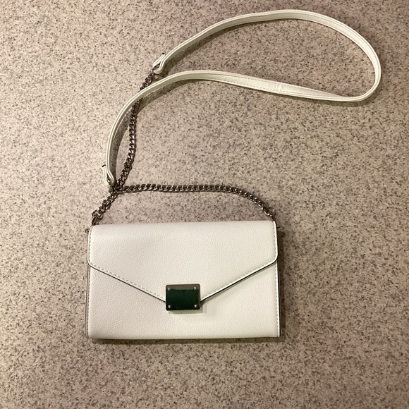 ♥️CLOSET CLEAROUT♥️ Express White Wallet Crossbody Bag - Picture 1 of 8